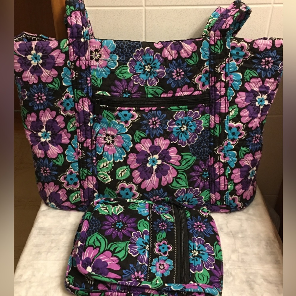 Quilted Floral Pattern Tote Bag Set